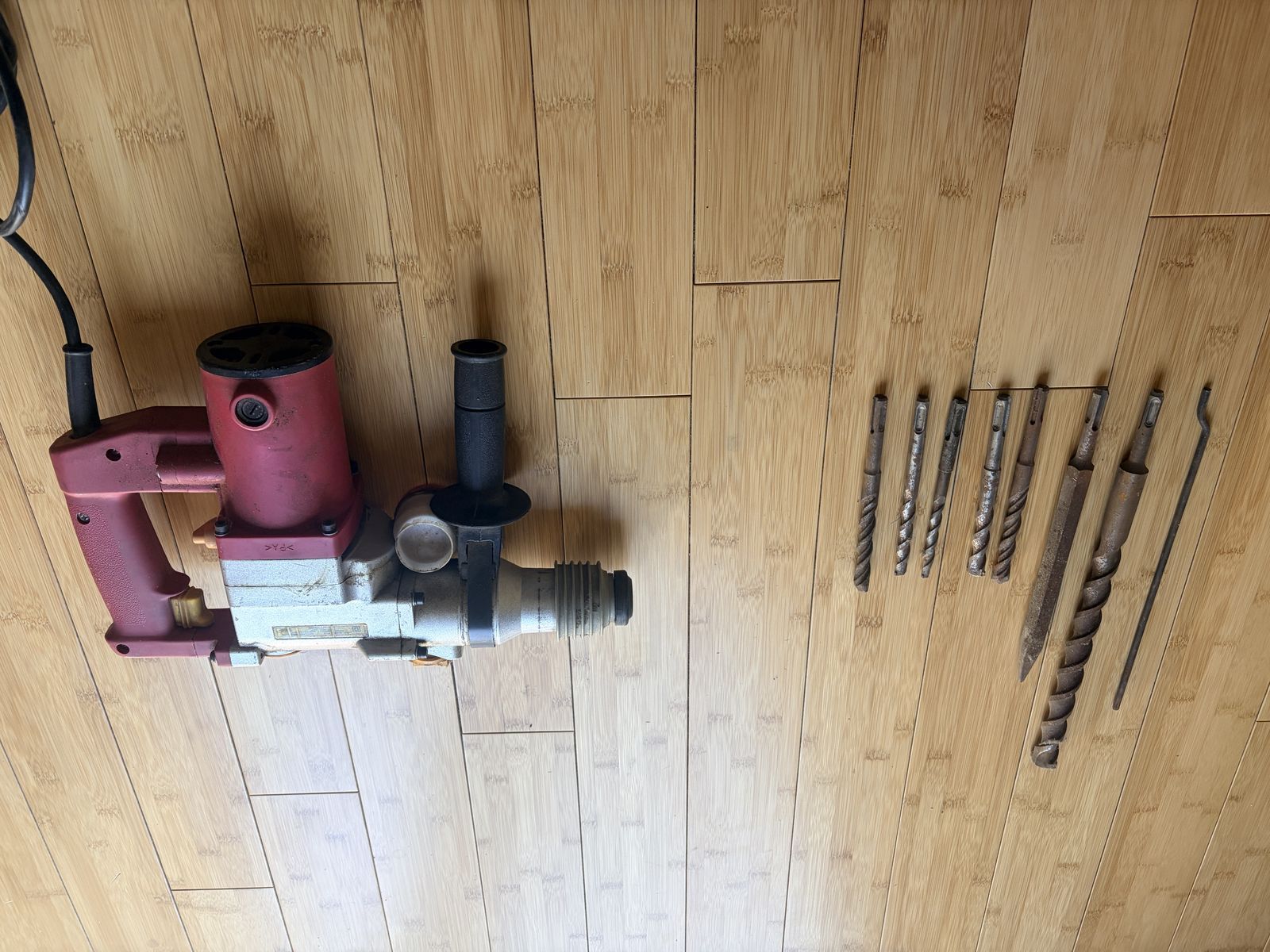 Heavy Duty Rotary Hammer Drill + SDS Bits Set (Chicago Electric)