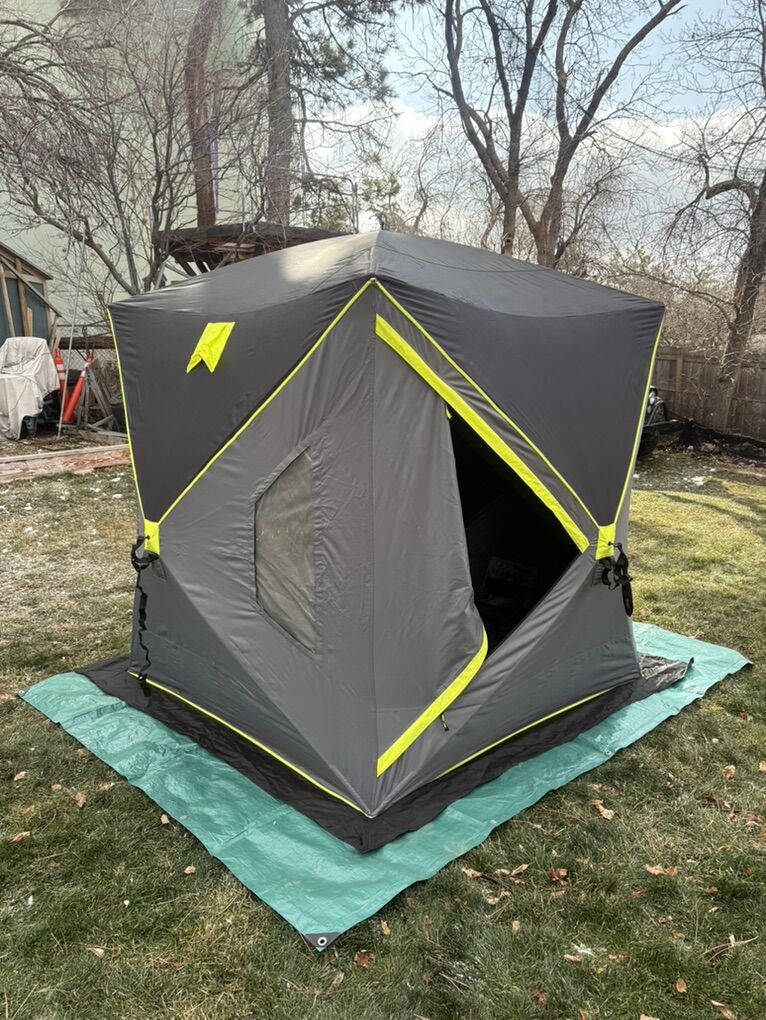Cabellas Ice Fishing Tent