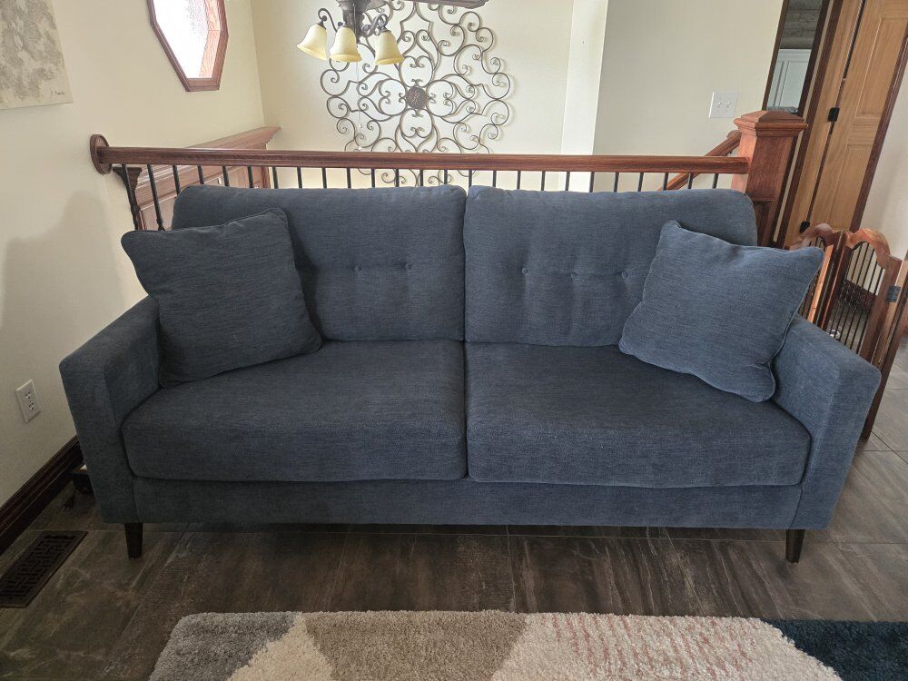Bixler sofa set