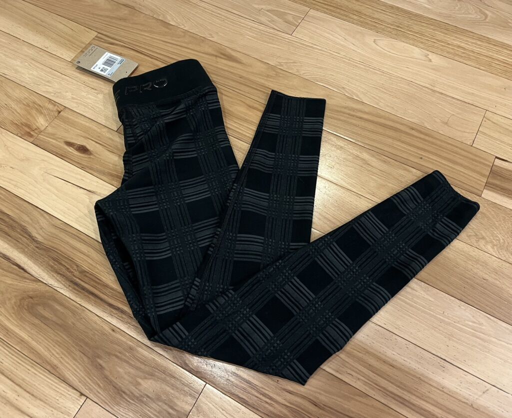 NWT Nike Pro Black Full Length Leggings Size XS