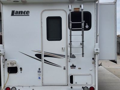 2009 LANCE 861