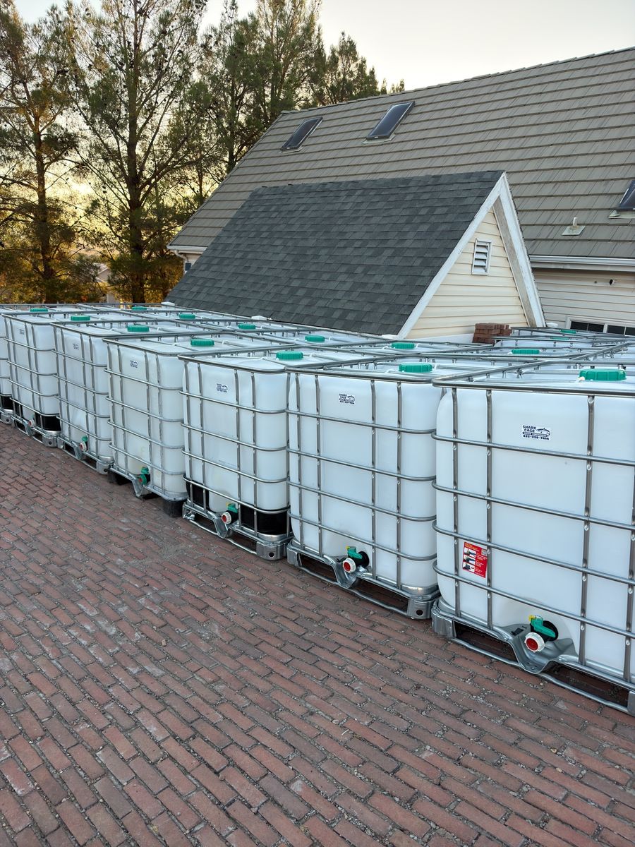 275 GALLON WATER CONTAINERS