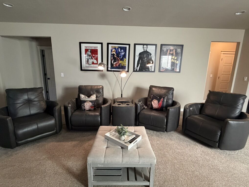 Waterloo Charcoal Gray Leather Recliner