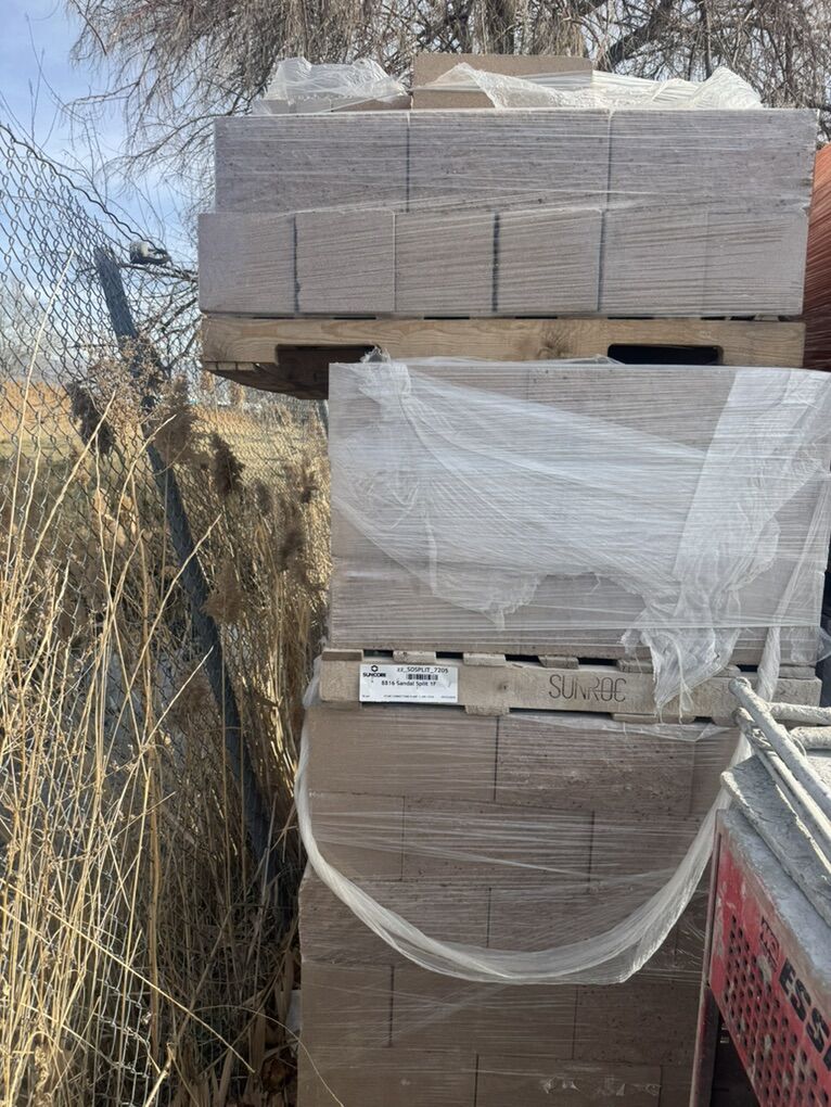 CMU Block- Sunroc Sandal Split Face