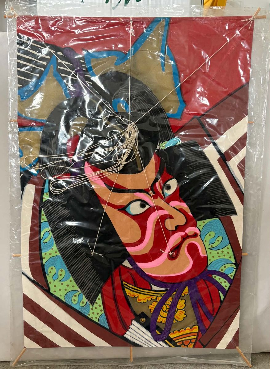 Main image 2