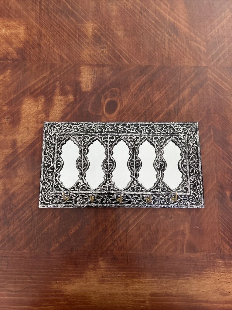 Decorative Wall Mirrored Key Or Jewelry Holder