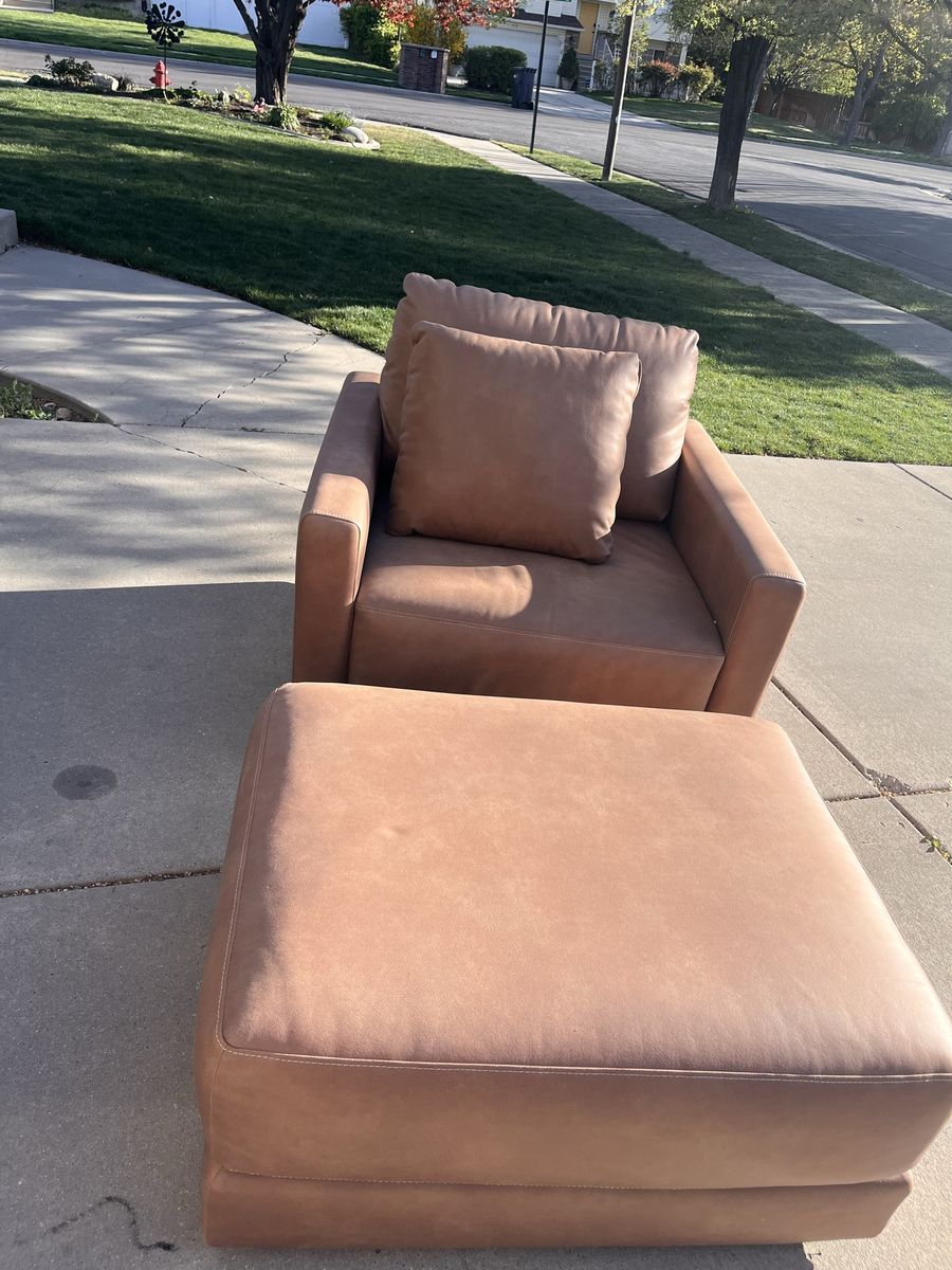 Swivel Chair And Ottoman