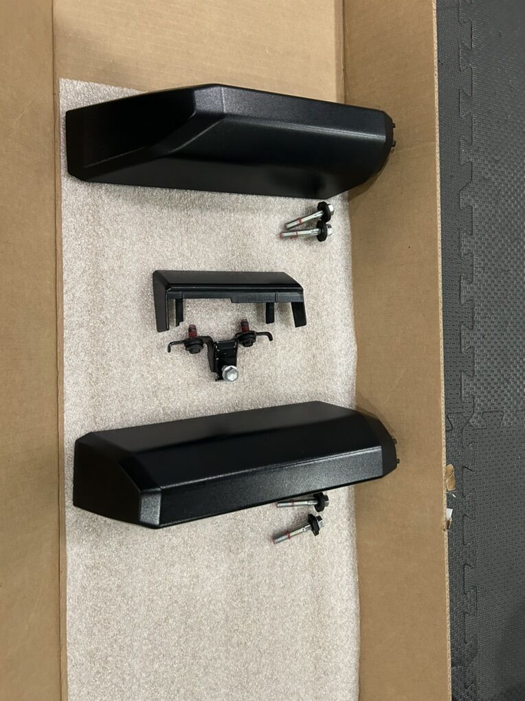 2025 Land Cruiser Roof Rails $200
