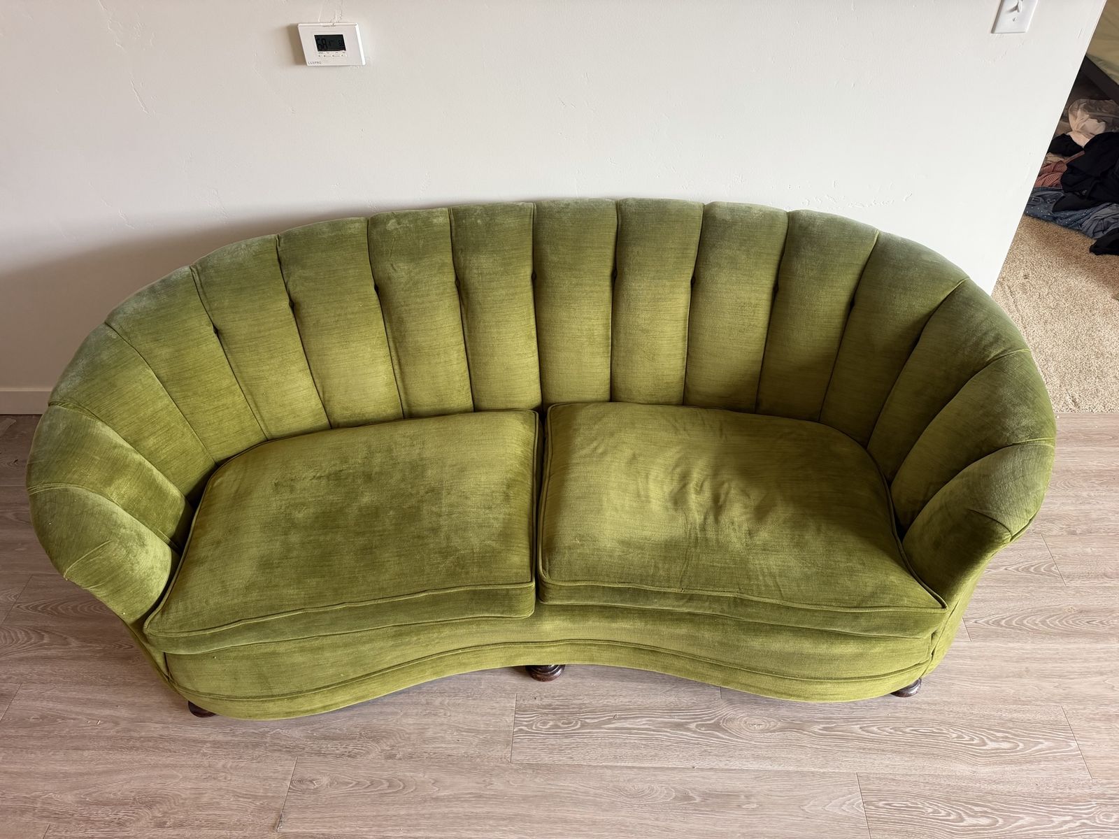 Main image 3