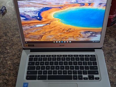Acer Chromebook 14 (Like New)