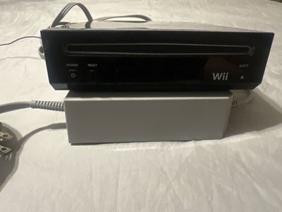 Nintendo Wii Console Black with Super Mario Bros. Wii Game Tested & Working