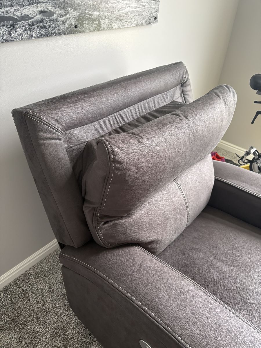 Main image 3