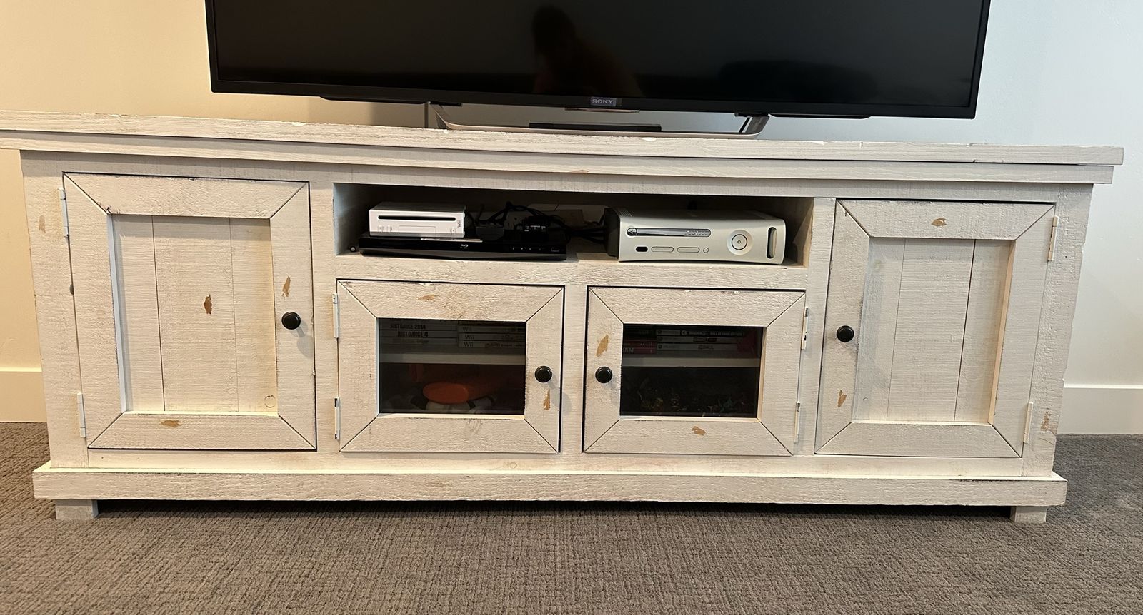 Solid Wood Whitewashed TV Stand / Entertainment Ce