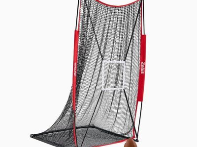ZELUS 7x4 ft Portable Football Kicking Net