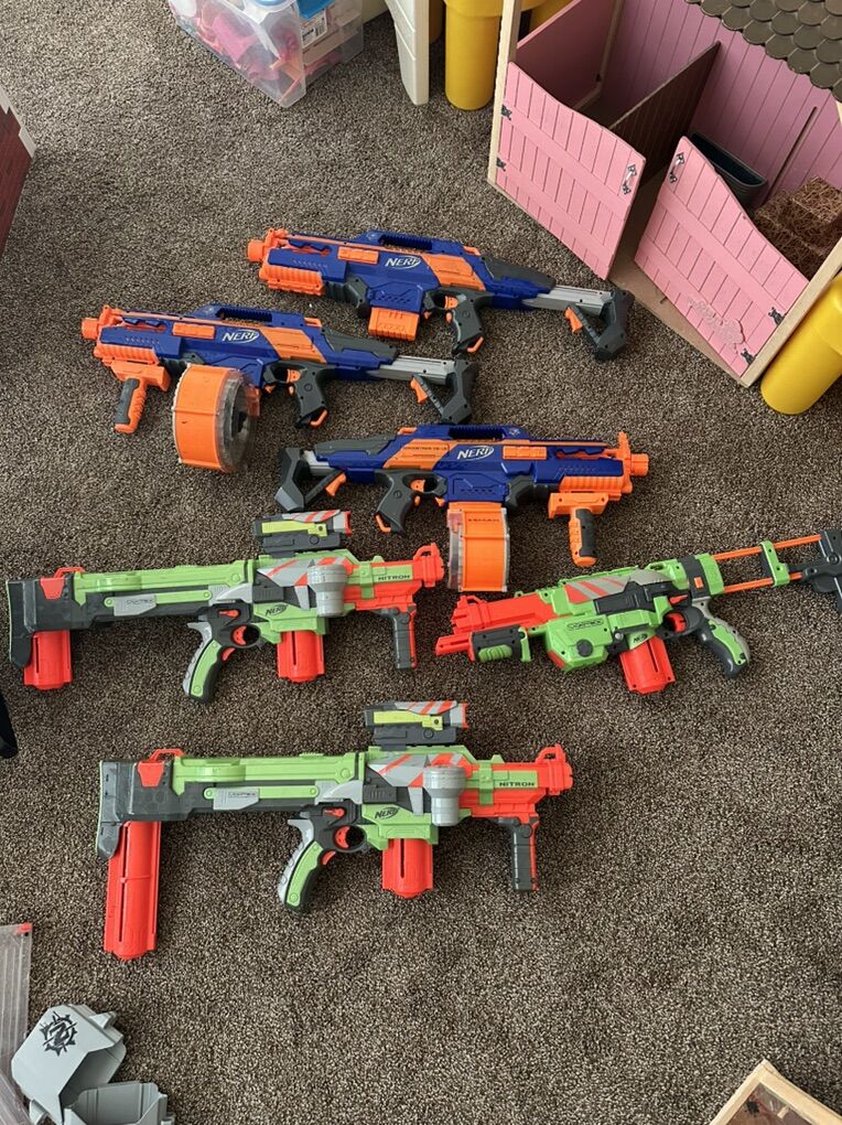 Six Powerful Nerf Guns With Extras