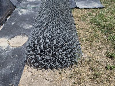 5 foot tall chain link fence