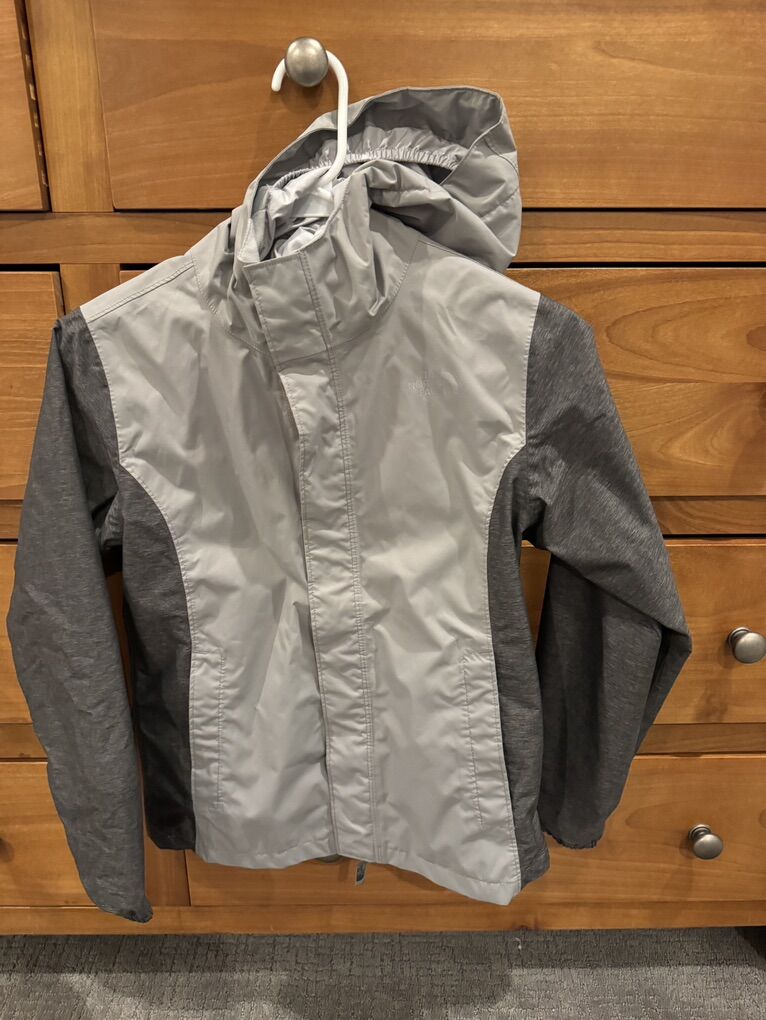 The North Face Girls Dry Vent Jacket 10-12