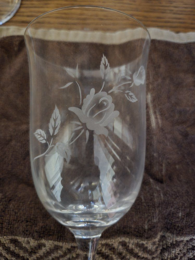 Main image 3