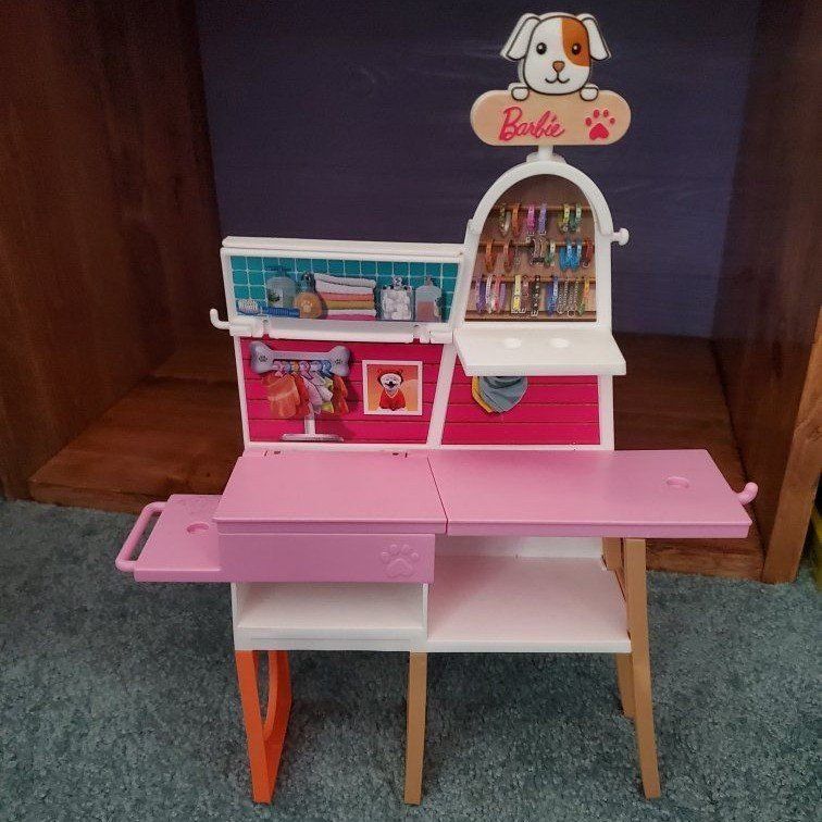 Barbie Pet Grooming Station Doll Playset Pink White