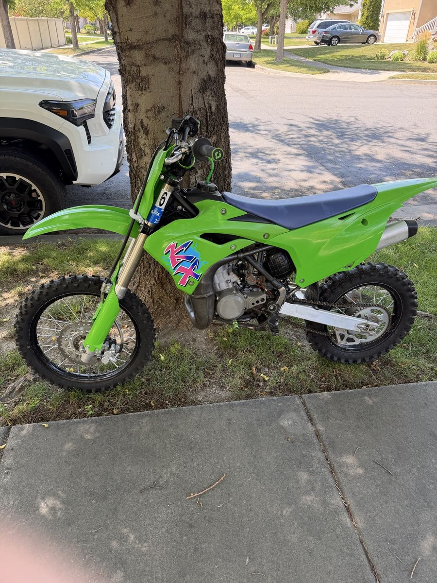 2022 KX 85
