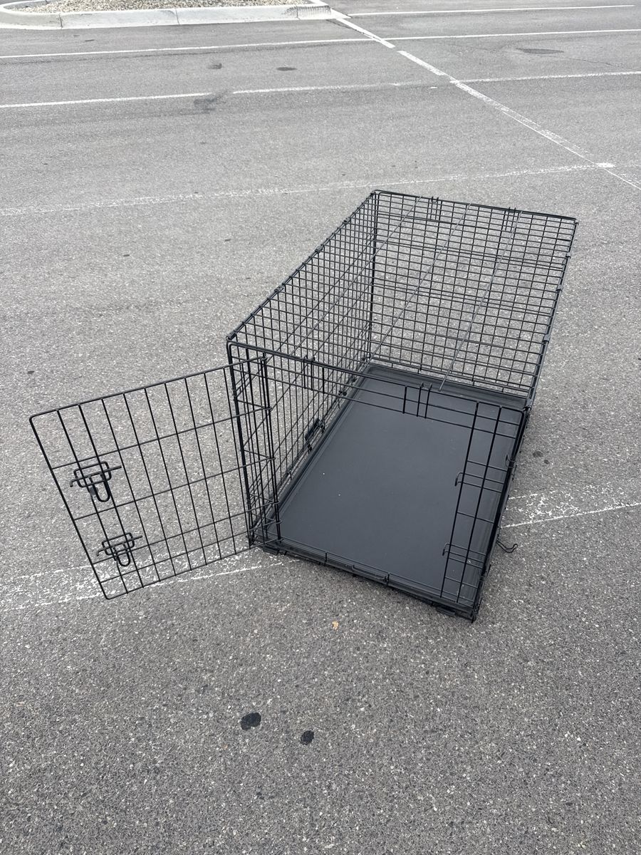 Black Wire Dog Crate Pet Kennel with Removable Tray - Durable and Collapsible. 36 long, 24 wide, 24 tall