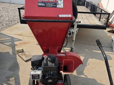 Troy-Bilt Gas Powered Wood Chipper Shredder with Briggs & Stratton Engine