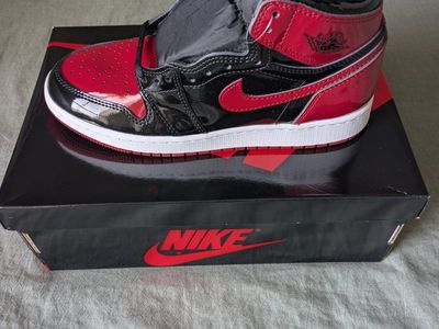 JORDAN 1 PATENT BRED SIZE 5.5Y/7W