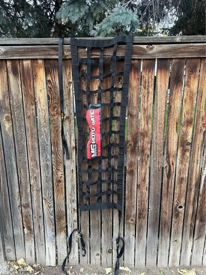 Moto Gate Tailgate Net
