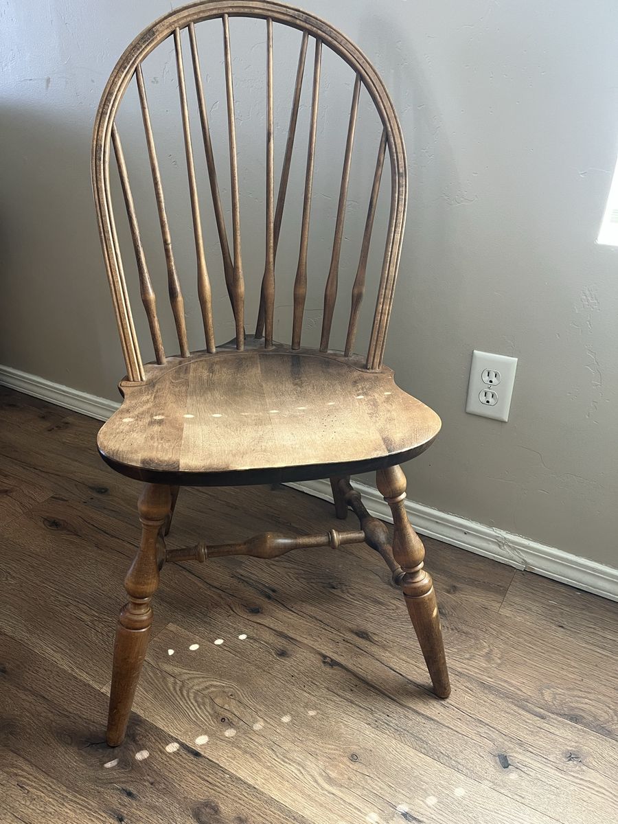 Colonial American Windsor chairs