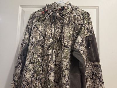 Badlands camo flex hoodie