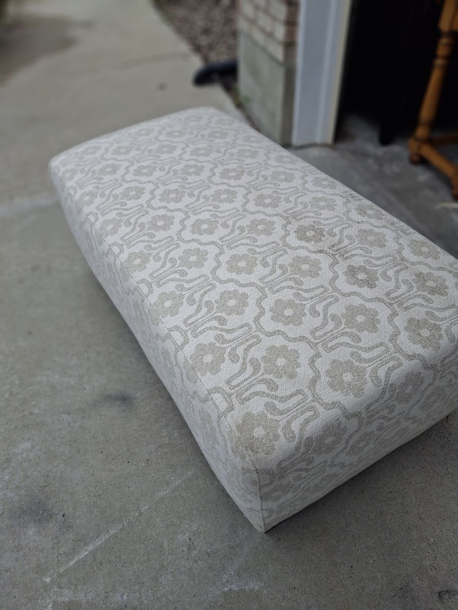 comfy bench