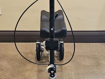 NOVA Turning Knee Walker (Please read ad)