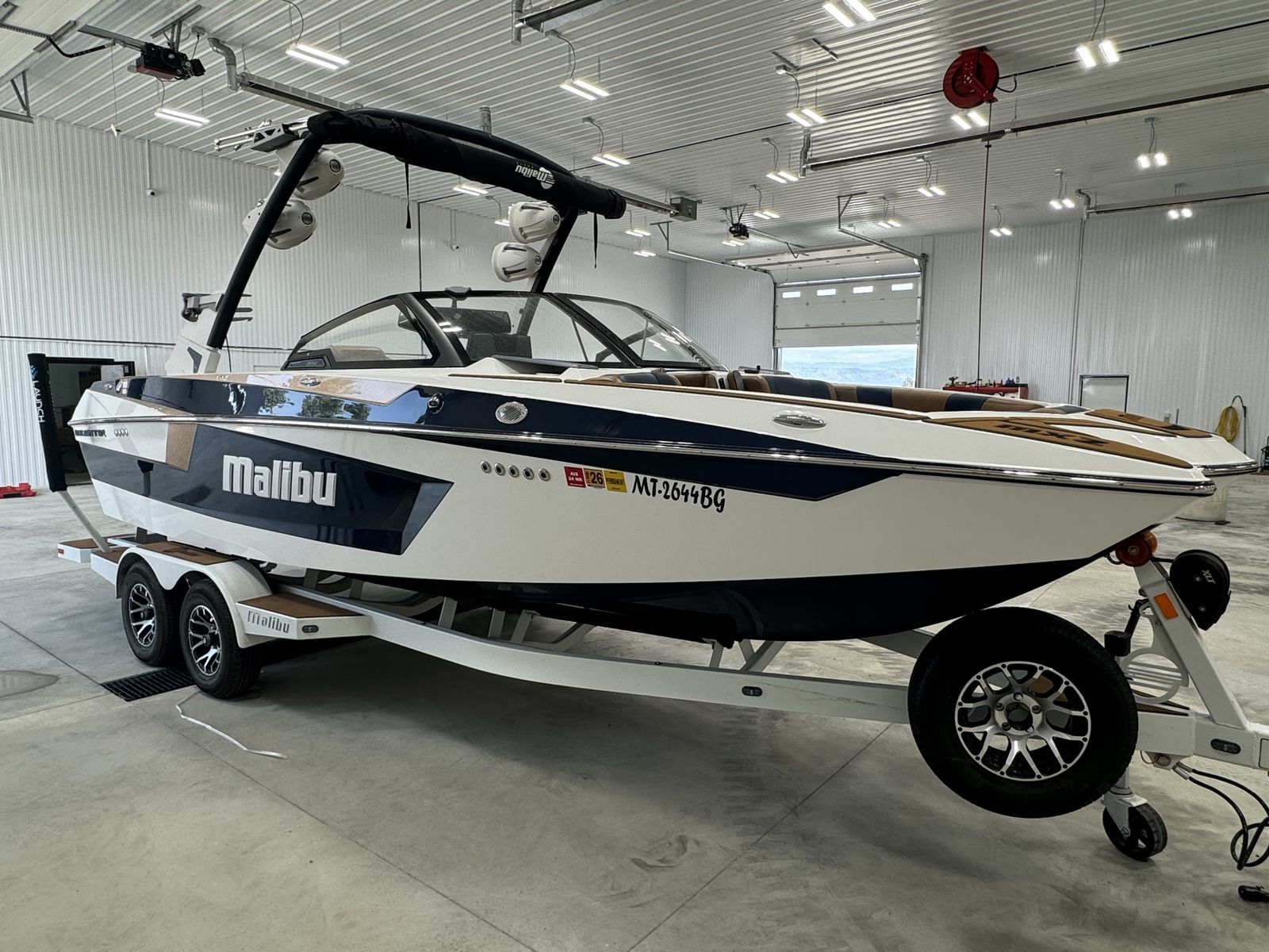 2023 Malibu MXZ 23'