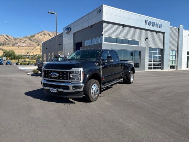 2025 Ford F-450 Lariat