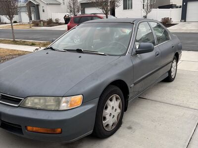 1996 HONDA ACCORD LX