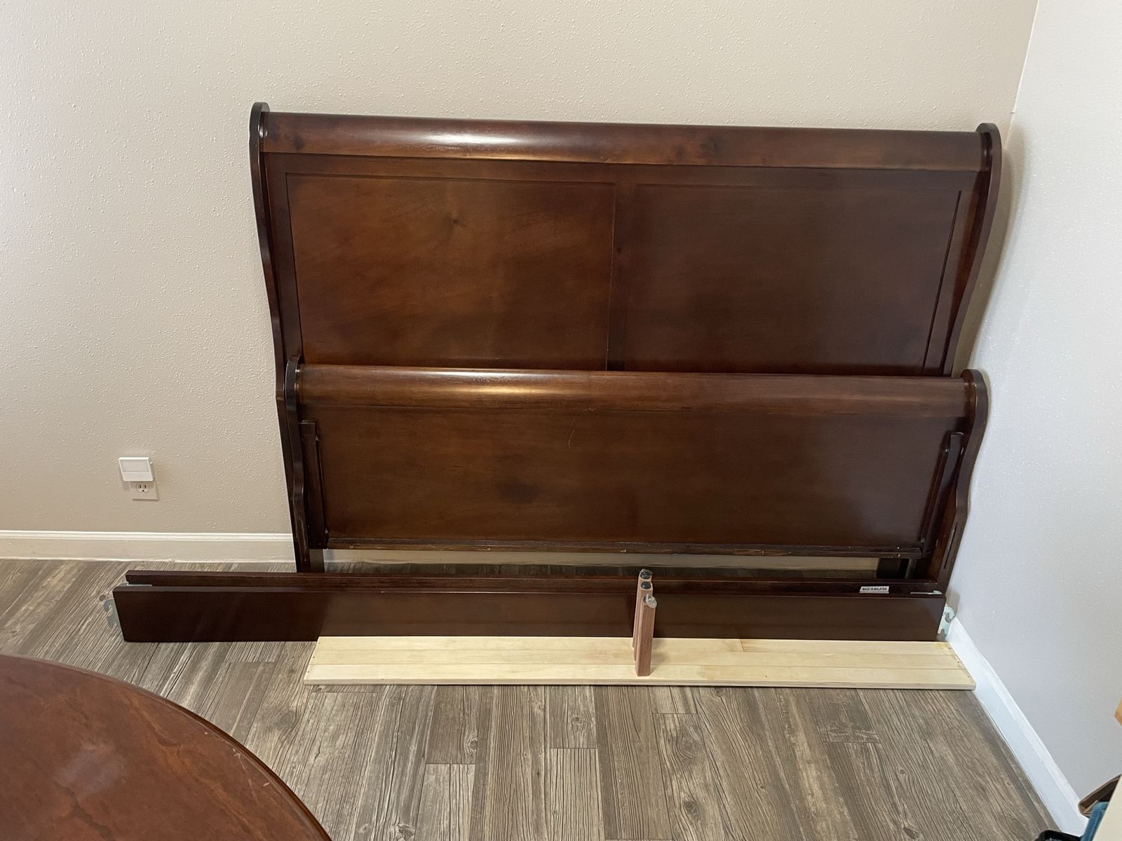 Queen size sleigh bed frame