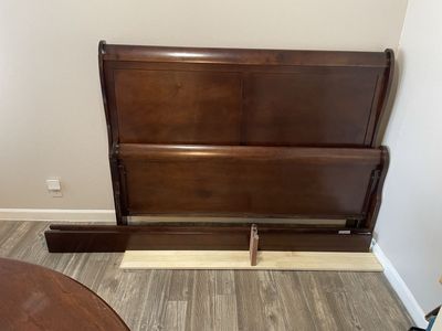 Queen size sleigh bed frame