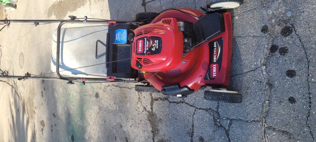 Toro lawnmower 6.5 hp 22"cut