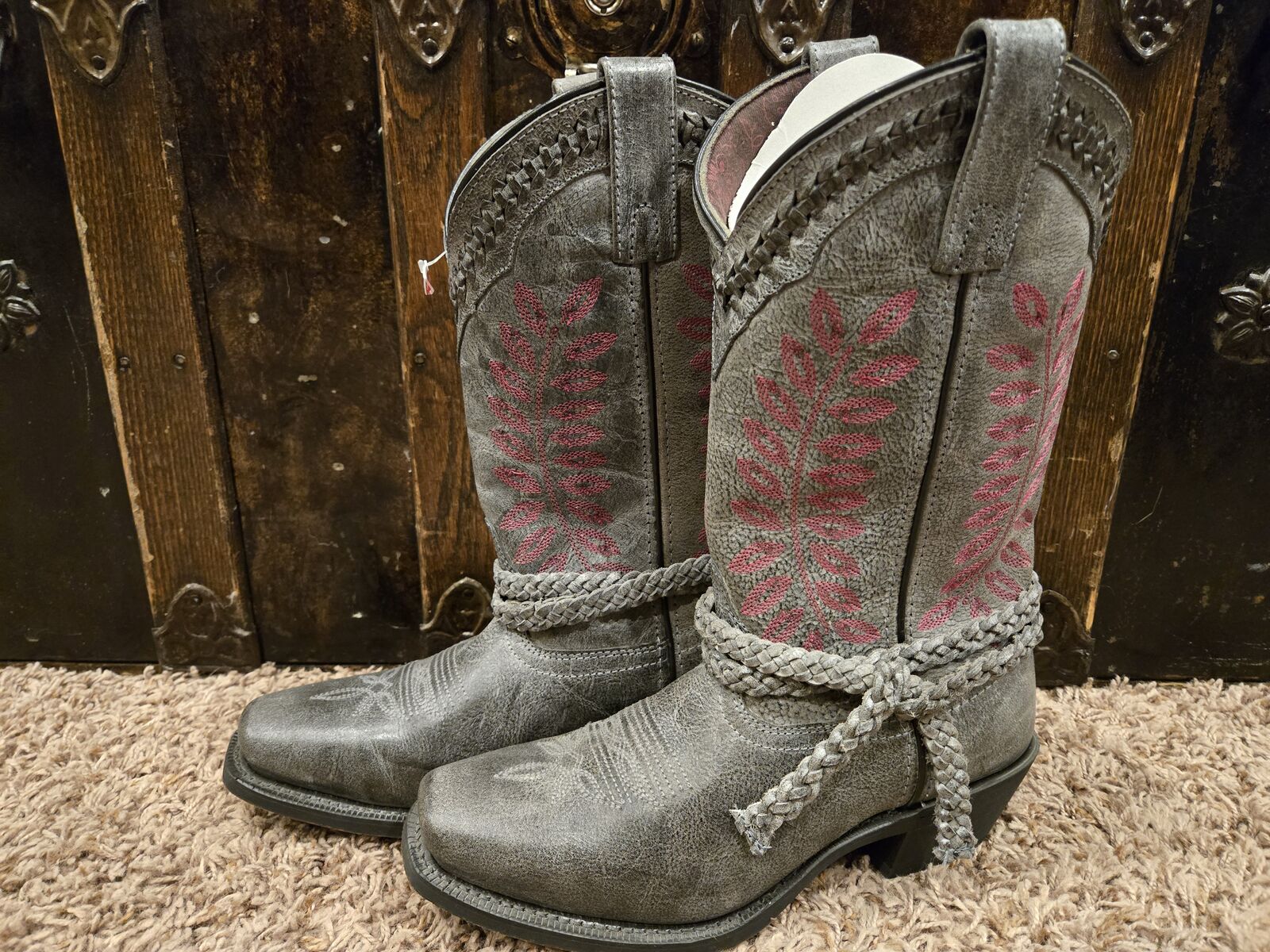 Laredo Women's cowboy boots.