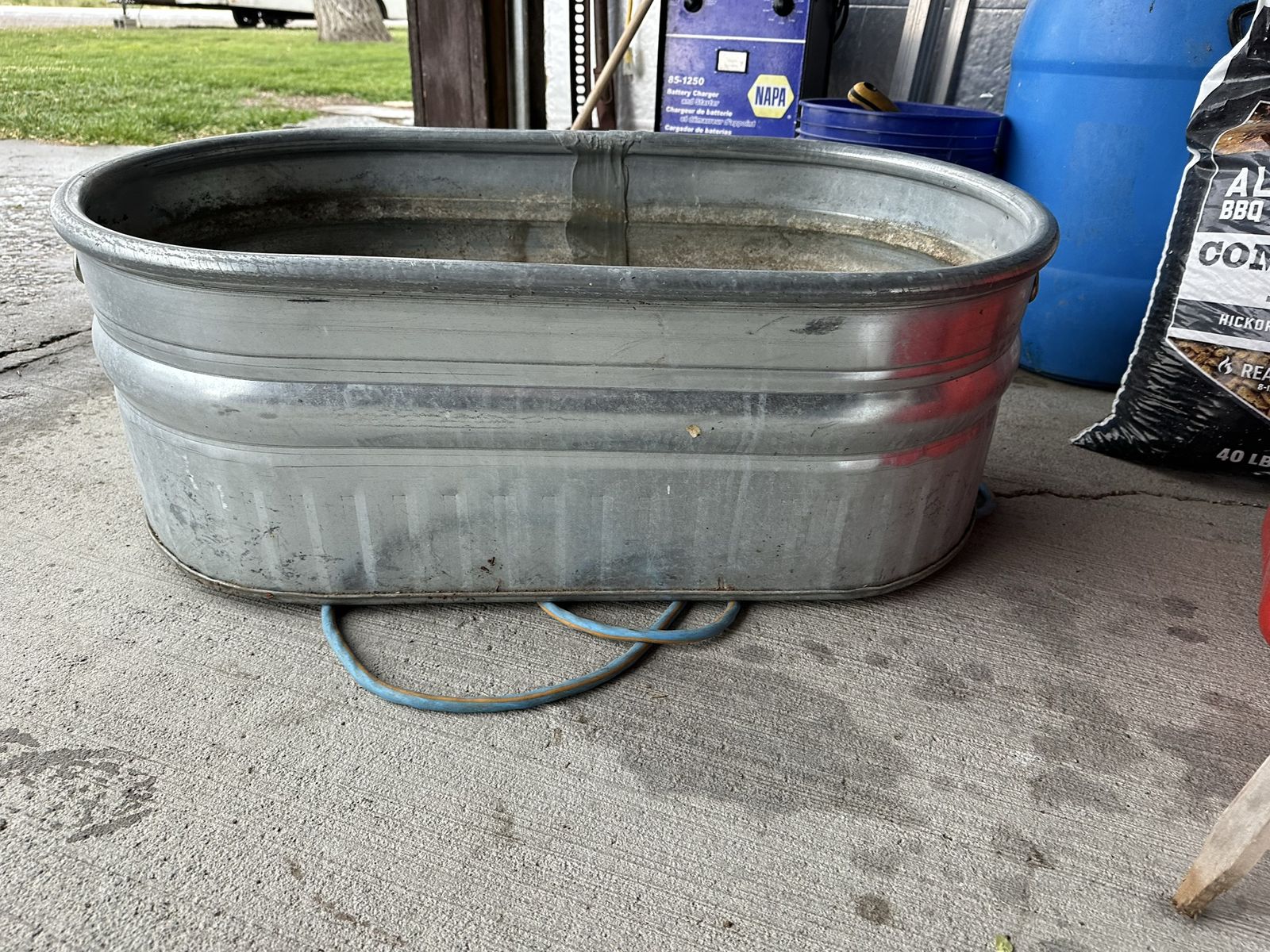 Livestock feeder water trough
