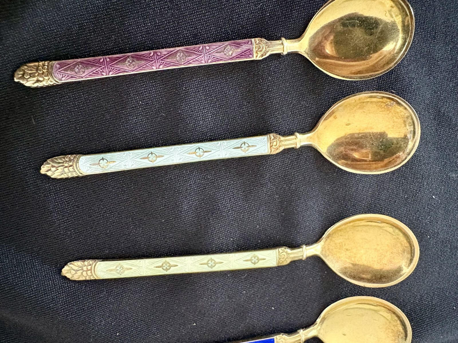 Main image 3