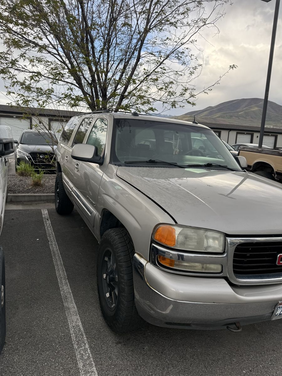 2005 GMC YUKON SLE