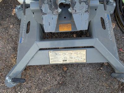 Champion 5th wheel hitch