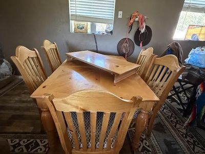 Kitchen table & chairs