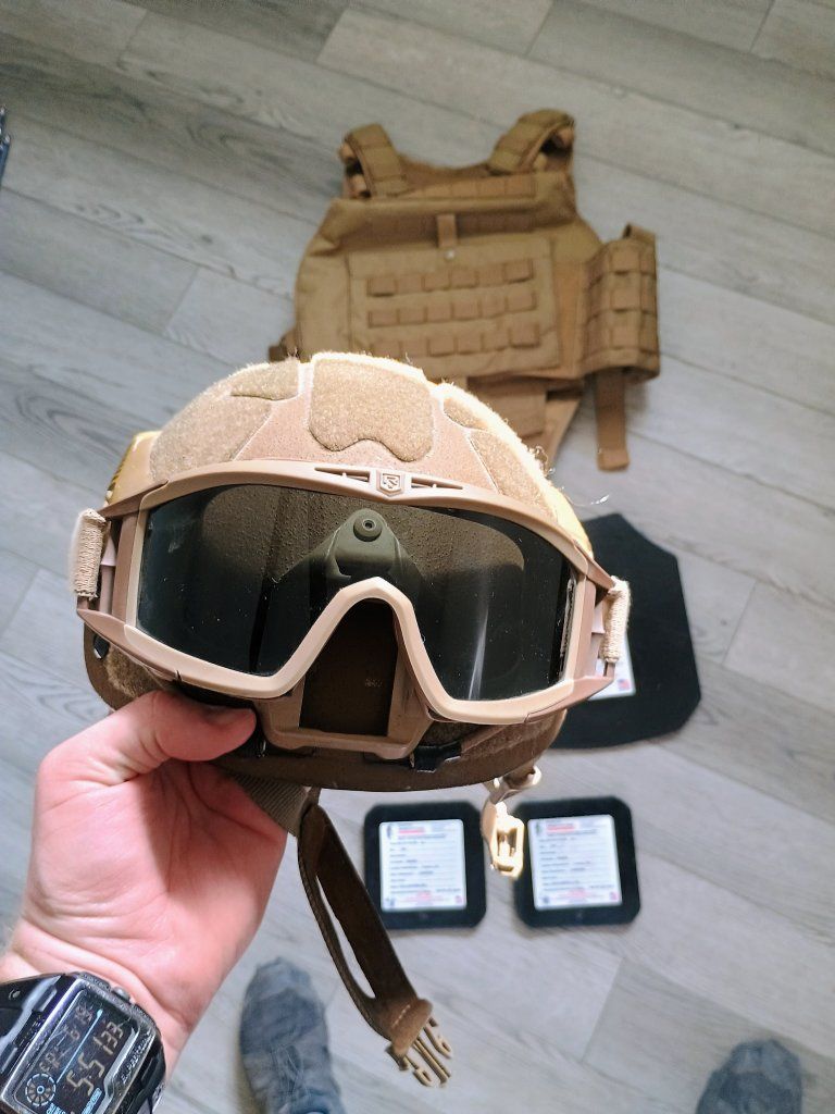 Main image 3