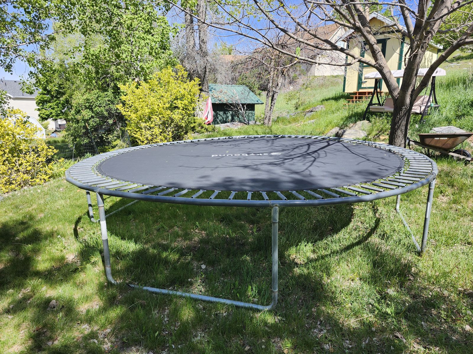 14' Trampoline
