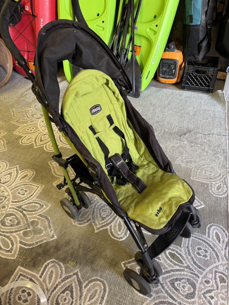 Chicco Stroller - collapsable/umbrella