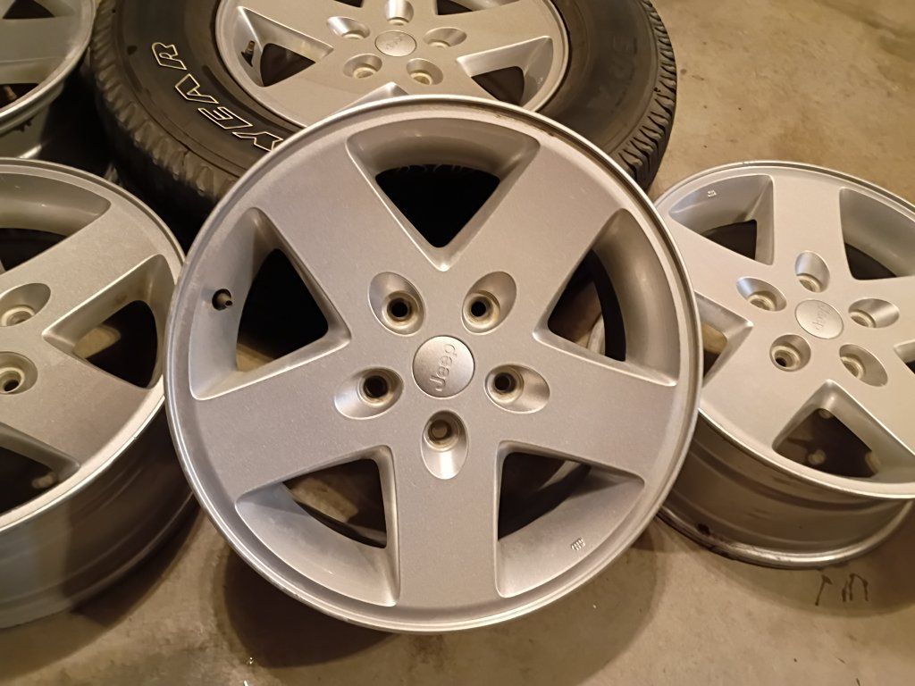 OEM Jeep Wrangler JK Wheels — Set of 5, 17x7.5" 5-Spoke