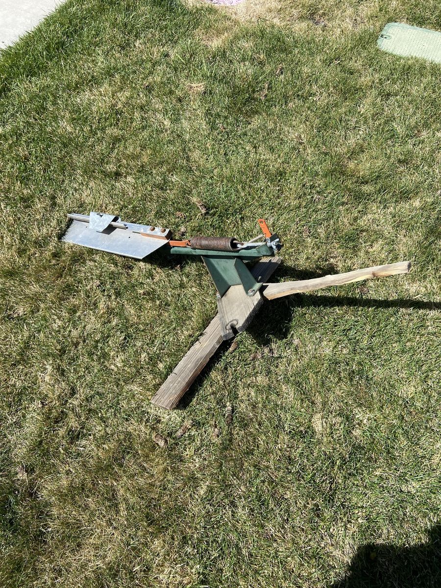 Clay Pigeon Launcher