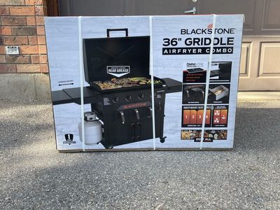 Blackstone 36" Griddle Airfryer Combo - New in Box